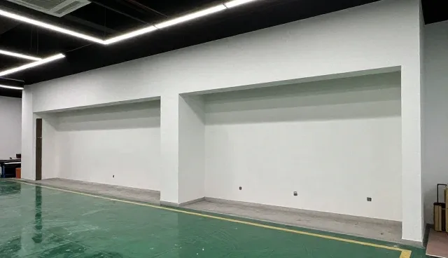 商铺装修中的性能优化与适用场景解析